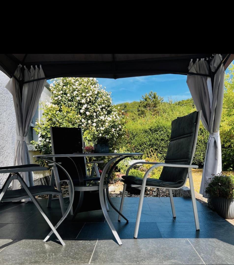 Modernes Ferienhaus Sauerblick Langsur Luaran gambar